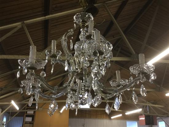 Cut glass chandelier(-)